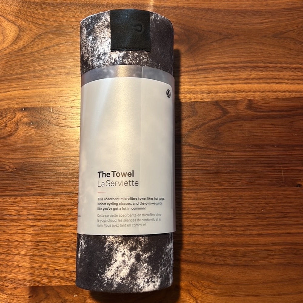 Lululemon The Towel Large
